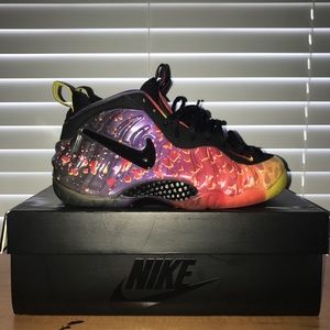 Nike foamposite one asteroid